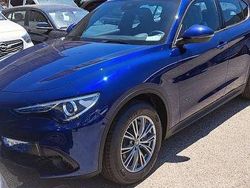 Blu/azzurro Usata 2023 Alfa Romeo Stelvio SUV | 37.000 €