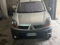 Grigio Usata 2004 Renault Kangoo Monovolume | 3000 € (Ottimo prezzo)