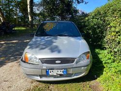 Usata 2001 Ford Fiesta | 500 € (Buon prezzo)