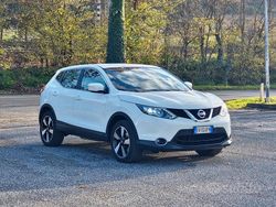 Bianco Usata 2014 Nissan Qashqai Tekna SUV | 9700 € (Buon prezzo)