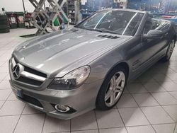 Grigio scuro metallizzato Usata 2009 Mercedes SL500 Cabrio | 27.000 €