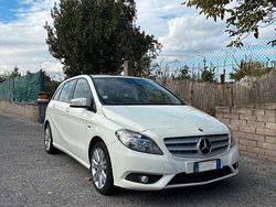 Bianco Usata 2012 Mercedes B180 Executive Monovolume | 13.000 € (Cara)