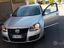 Usata 2008 VW Golf V Tre volumi | 4700 € (Buon prezzo)
