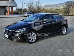 Nero Usata 2015 Volvo V40 CC Business Edition Station wagon | 9200 € (Buon prezzo)