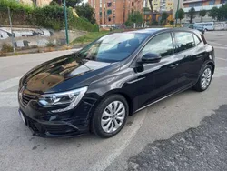 Usata 2019 Renault Mégane IV Bose Edition Tre volumi | 11.000 € (Super prezzo)