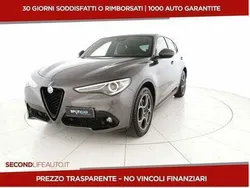 Grigio Usata 2022 Alfa Romeo Stelvio Executive SUV | 30.500 € (Buon prezzo)