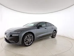 Grigio daytona perlato Nuova 2025 Audi e-tron Sportback S-Line SUV | 78.900 €