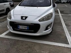 Bianco Usata 2011 Peugeot 308 Tre volumi | 3000 € (Buon prezzo)