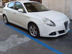 Usata 2011 Alfa Romeo Giulietta Progression Due volumi | 5000 € (Super prezzo)