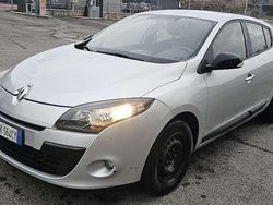 Usata 2011 Renault Mégane Tre volumi | 3290 € (Super prezzo)