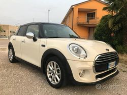Bianco Usata 2016 Mini Cooper Due volumi | 9500 €