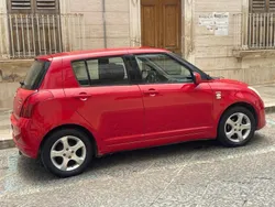Usata 2007 Suzuki Swift Due volumi | 3000 € (Buon prezzo)