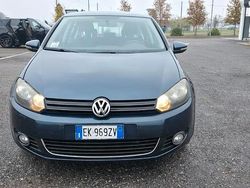 Grigio Usata 2012 VW Golf Highline Tre volumi | 4400 € (Buon prezzo)