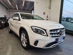 Bianco Usata 2019 Mercedes GLA220 SUV | 21.300 € (Buon prezzo)