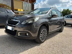 Grigio Usata 2014 Peugeot 2008 SUV | 8890 € (Buon prezzo)