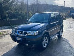 Usata 2004 Nissan Terrano SUV | 7700 € (Cara)