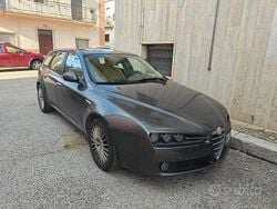 Grigio Usata 2006 Alfa Romeo 159 Station wagon | 2000 € (Buon prezzo)