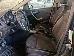 Usata 2014 Opel Astra Tre volumi | 4500 € (Buon prezzo)