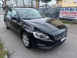 Usata 2013 Volvo V60 R-Design Momentum Station wagon | 7300 € (Buon prezzo)