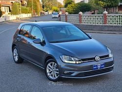 Grigio Usata 2018 VW Golf VII Executive Tre volumi | 12.499 € (Buon prezzo)