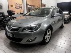 Grigio Usata 2012 Opel Astra Station wagon | 3200 € (Buon prezzo)