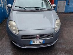 Grigio Usata 2008 Fiat Punto Due volumi | 3000 € (Molto cara)