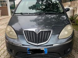 Grigio Usata 2009 Lancia Musa Monovolume | 1300 € (Super prezzo)