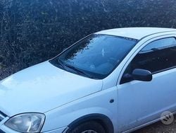 Bianco Usata 2005 Opel Corsa Due volumi | 200 €