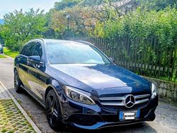 Blu Usata 2015 Mercedes C220 Station wagon | 12.900 €