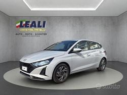 Blu Nuova 2025 Hyundai i20 Tre volumi | 18.700 € (Buon prezzo)