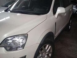Bianco perlato Usata 2011 Opel Antara Cosmo SUV | 6590 € (Buon prezzo)