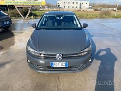 Grigio Usata 2018 VW Polo Comfortline Tre volumi | 13.900 € (Buon prezzo)