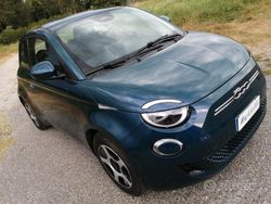 Verde Usata 2021 Fiat 500e La Prima Tre volumi | 12.900 € (Ottimo prezzo)