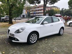 Bianco Usata 2016 Alfa Romeo Giulietta Business Tre volumi | 10.900 € (Buon prezzo)