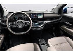 Nuova 2025 Fiat 500e Due volumi | 33.800 €