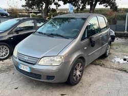 Grigio Usata 2007 Fiat Idea Monovolume | 900 € (Super prezzo)