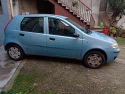 Blu/azzurro Usata 2003 Fiat Punto Active Tre volumi | 1900 € (Buon prezzo)