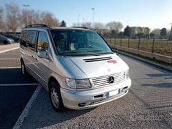 Grigio Usata 2004 Mercedes V220 Monovolume | 2000 €
