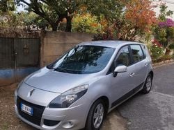 Usata 2010 Renault Scénic III XMOD Monovolume | 2499 € (Buon prezzo)