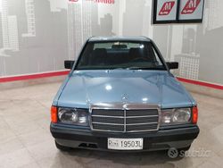 Blu Usata 1985 Mercedes 190 Tre volumi | 1890 €