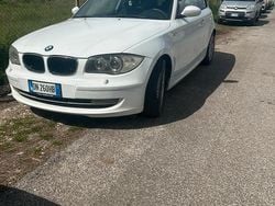 Bianco Usata 2008 BMW 120 Due volumi | 1500 € (Buon prezzo)