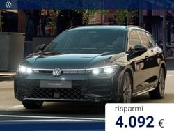 Grenadill black metallizzato Nuova 2025 VW Passat R-line Plus Station wagon | 54.700 € (Molto cara)
