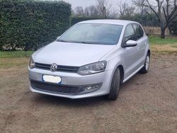 Usata 2010 VW Polo Comfortline Tre volumi | 4500 € (Buon prezzo)