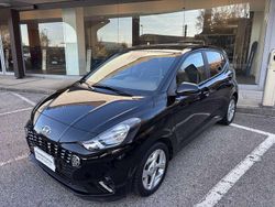 Nero Usata 2022 Hyundai i10 Comfort Due volumi | 11.900 € (Buon prezzo)