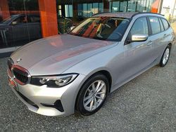 Grigio chiaro Usata 2021 BMW 320 Station wagon | 15.999 € (Super prezzo)