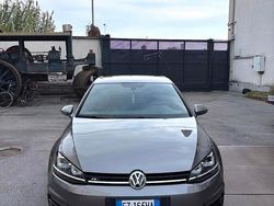 Grigio Usata 2016 VW Golf VII R-line Tre volumi | 13.200 € (Buon prezzo)