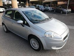 Grigio Usata 2007 Fiat Grande Punto Dynamic Due volumi | 2500 € (Buon prezzo)