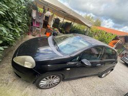 Nero Usata 2009 Fiat 1600 Tre volumi | 2500 €