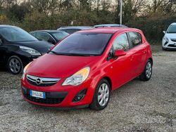 Rosso Usata 2011 Opel Corsa Cosmo Tre volumi | 4500 € (Cara)