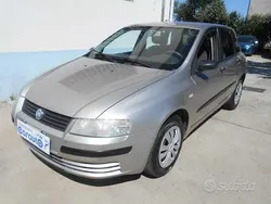 Grigio Usata 2003 Fiat Stilo Active Tre volumi | 750 € (Ottimo prezzo)